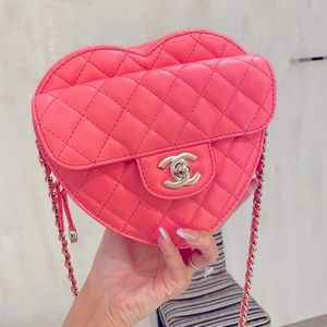 💖SOLD💖Chanel 22s PINK HEART BAG